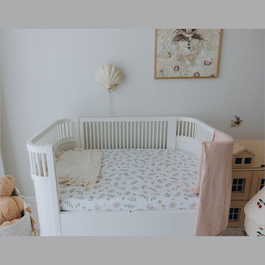 100% Cotton Jersey Fitted Cot Sheet Pack of 2 – Green & Flowers Print – Soft & Breathable Baby Bedding – Fits 140x70cm & 120x60cm Cots